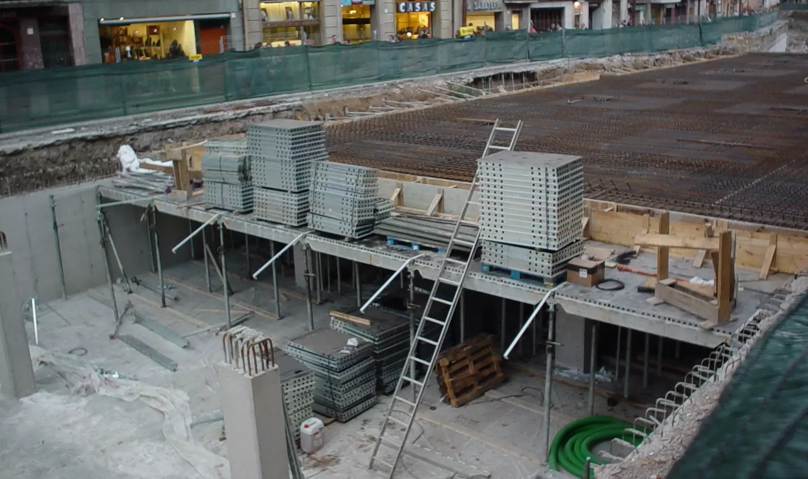 construccion parquing Seguridad laboral para encofradores